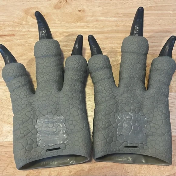 Jurassic Park Mattel Dinosaur Claw Gloves Only Realistic Costume Accessory - Picture 2 of 6